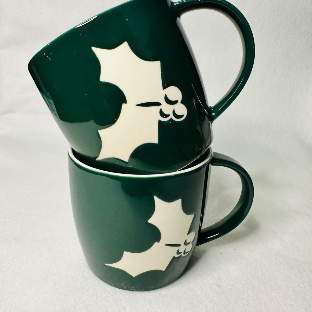 Starbucks Holiday 2011 mugs. Discontinued Rare Set of 2 - Picture 2 of 5